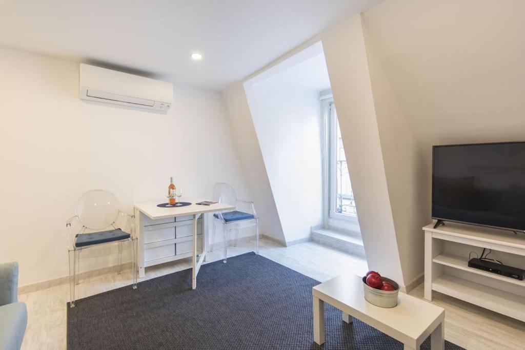 Duplex In Principe Real Apartment Lisbon Luaran gambar